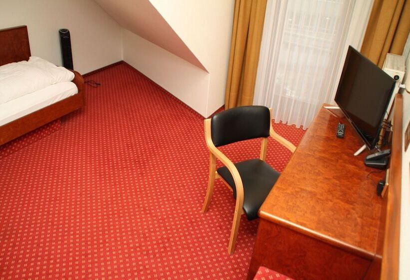 Отель Post Viernheim Ug