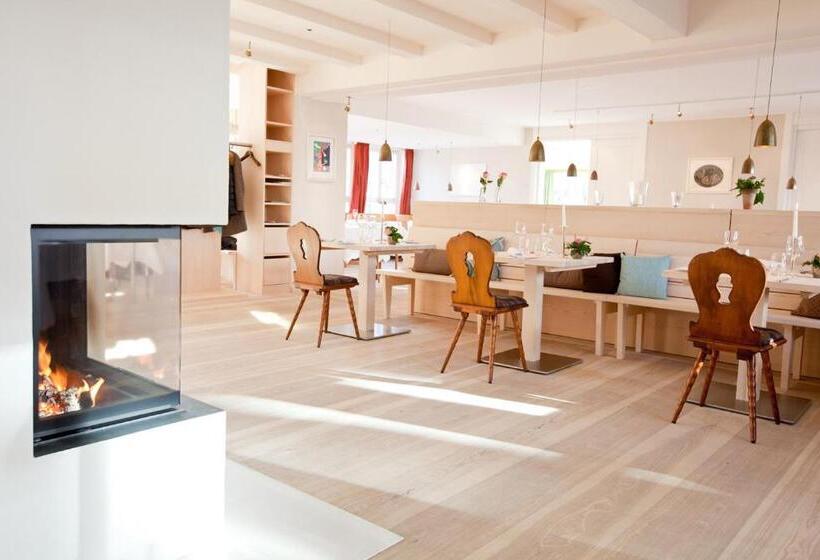 Hotel Restaurant Zur Sonne St. Peter