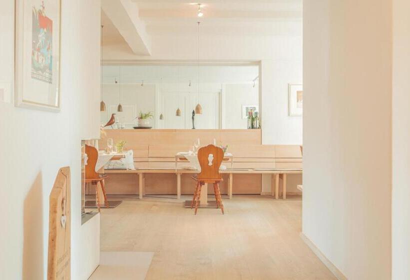 Hotel Restaurant Zur Sonne St. Peter