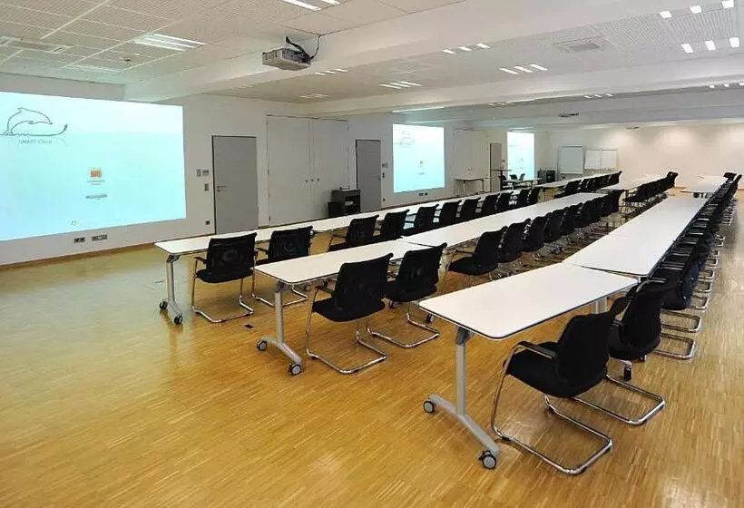 Отель Und Kongresszentrum Wanderath