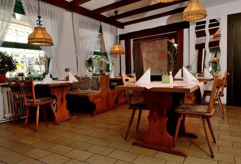 בית מלון כפרי Zum Josefshof