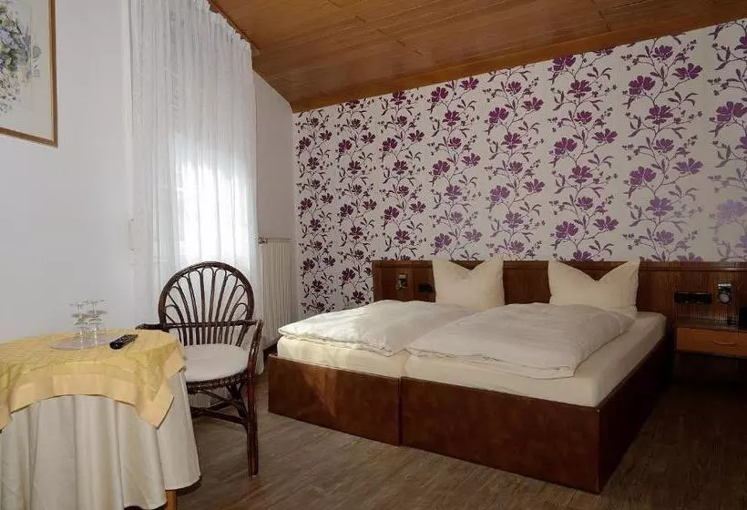 בית מלון כפרי Zum Josefshof