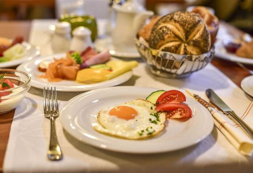 ホテル Wurttemberger Hof