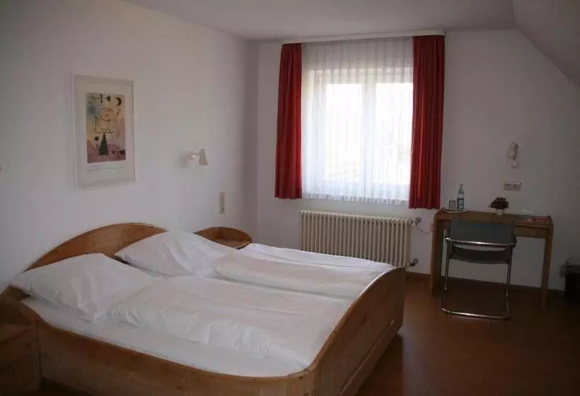 بنسيون Sontheimer Wirtshäusle