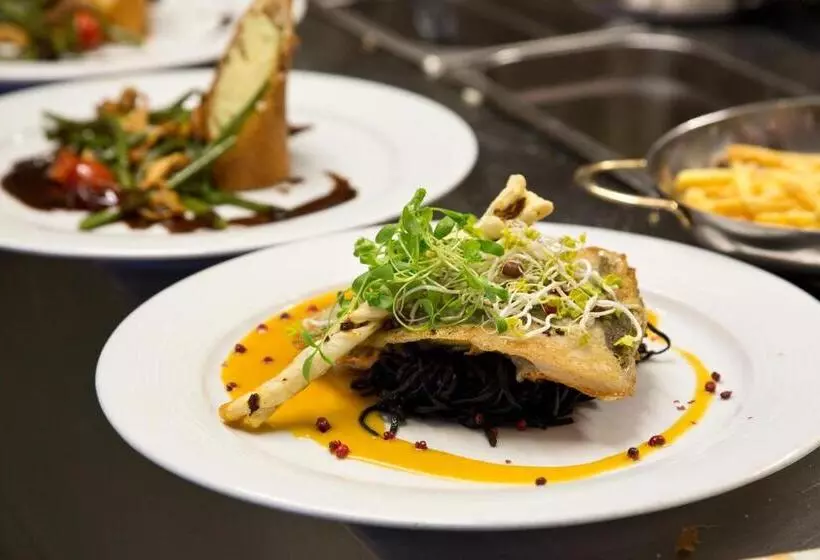 Пансион Restaurant Hotel Maien