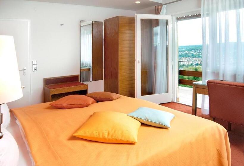 بنسيون Restaurant Hotel Maien