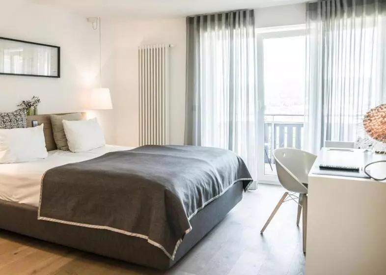 Пансион Restaurant Hotel Maien