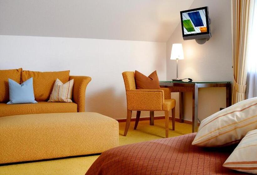 بنسيون Restaurant Hotel Maien