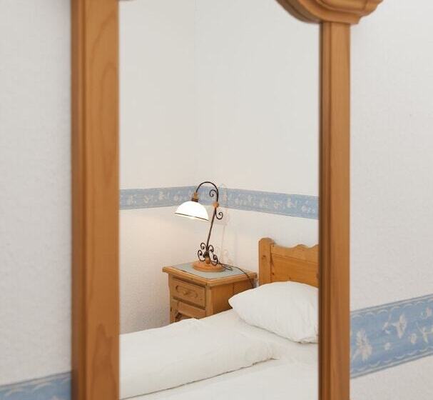 פנסיון Restaurant Zum Engel