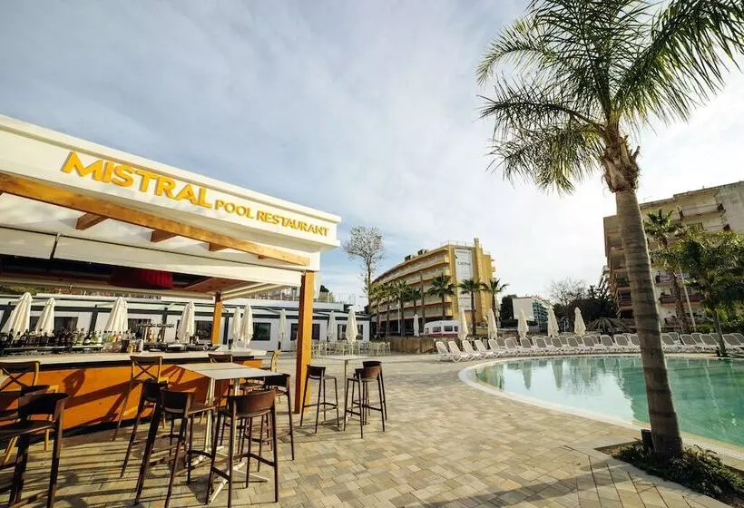 Hotelli Alannia Salou