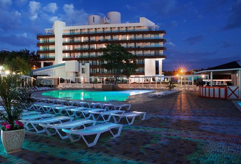 בית מלון כפרי Alean Family Resort & Spa Biarritz