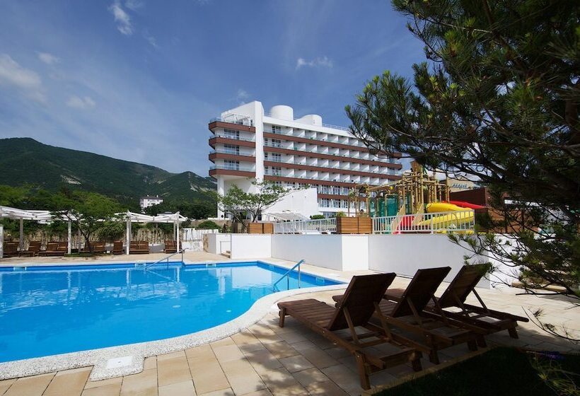 בית מלון כפרי Alean Family Resort & Spa Biarritz