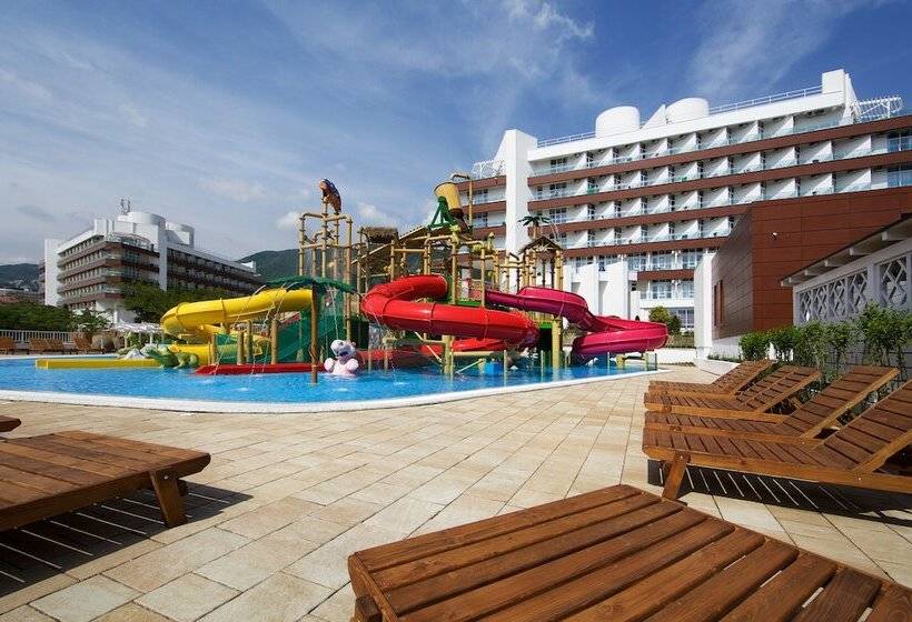 בית מלון כפרי Alean Family Resort & Spa Biarritz