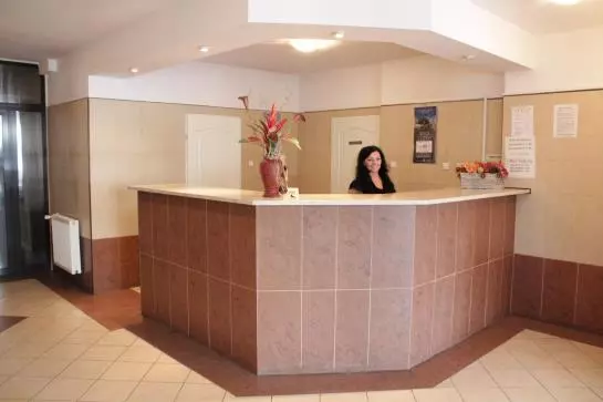 Отель Atletikon