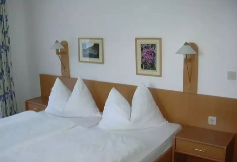 Отель Bauerndörfl Rindereben