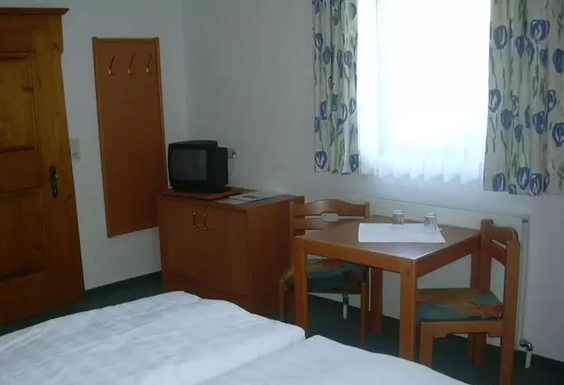 Отель Bauerndörfl Rindereben