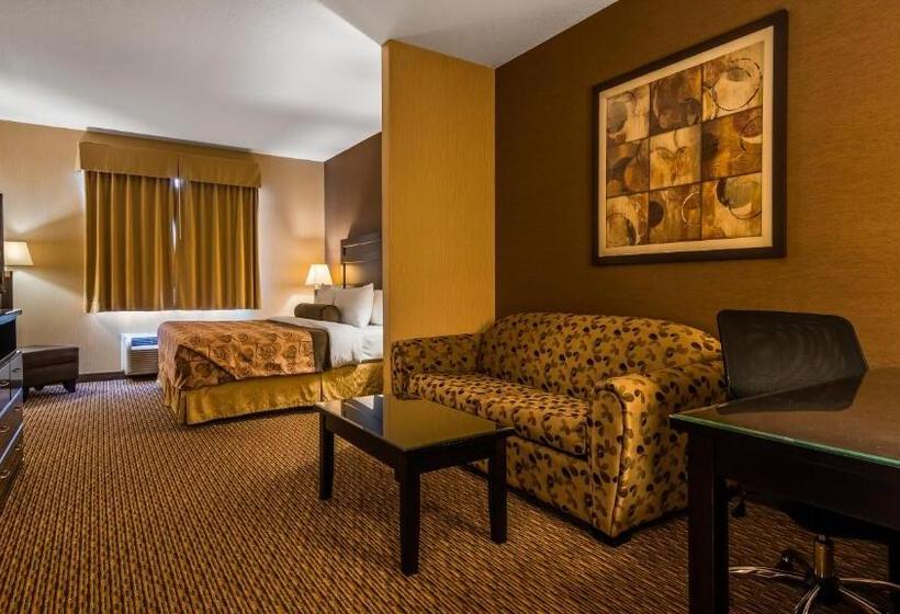 هتل Best Western Plus Estevan Inn & Suites