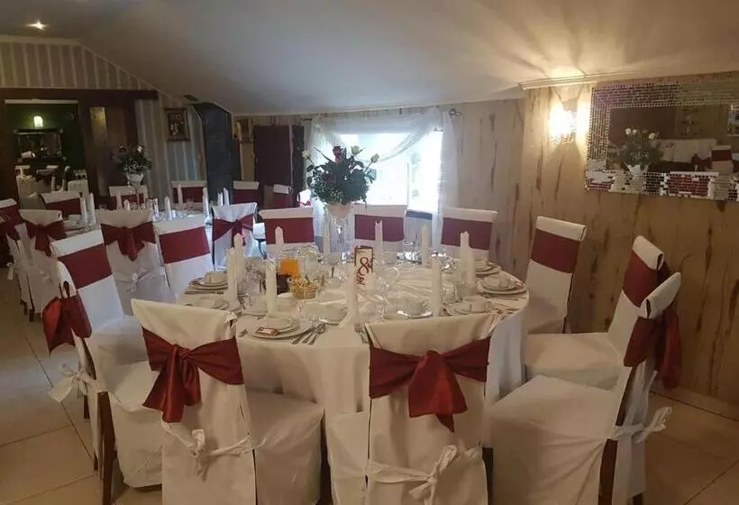 酒店 Centrum Ulan Spa