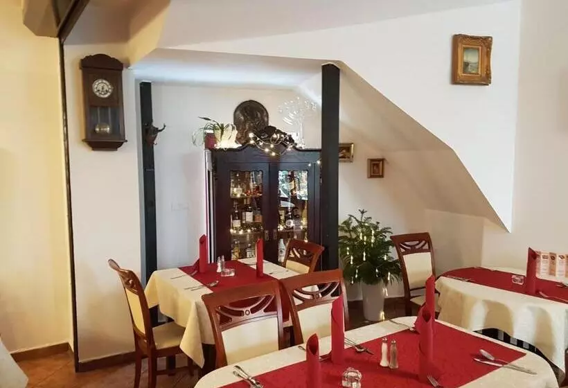 酒店 Centrum Ulan Spa