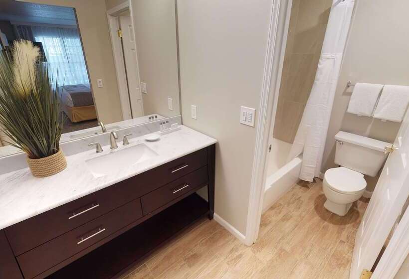 Chase Suite Hotel Newark Fremont