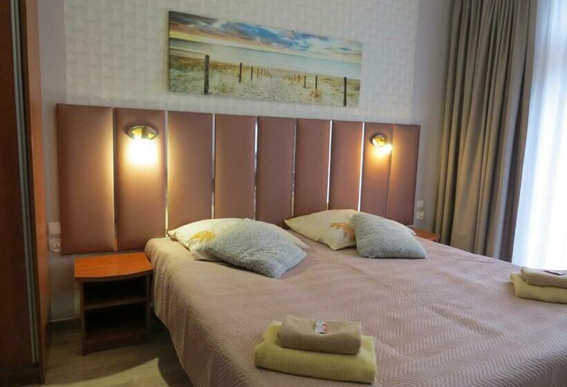 בית מלון כפרי Cis