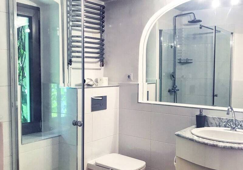 בית מלון כפרי Dworek Adamski