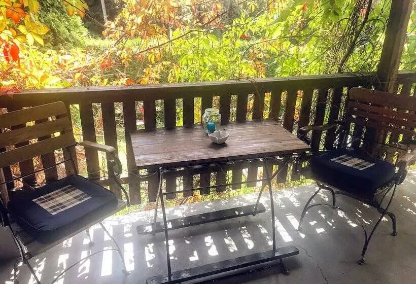 בית מלון כפרי Dworek Adamski