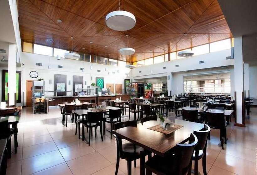 בית מלון כפרי Eden Resort & Spa