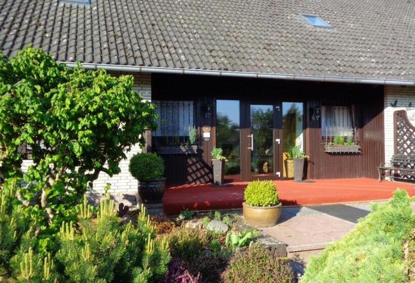 ホテル Garni Eichhornkobel