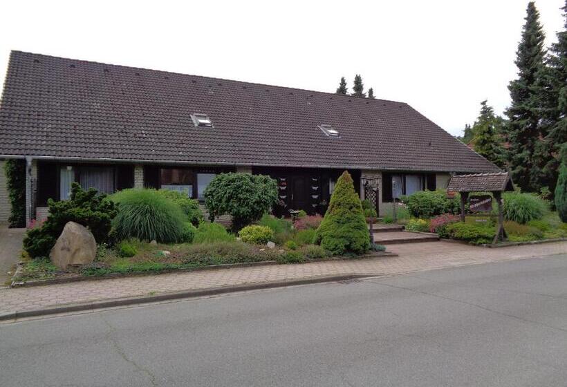 ホテル Garni Eichhornkobel