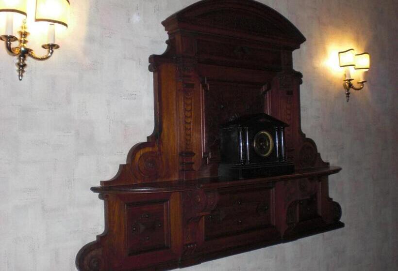 ホテル Garni Eichhornkobel