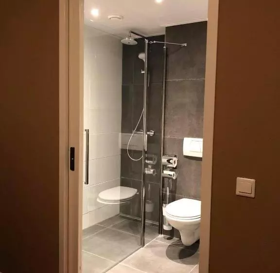 Hotel Restaurant   Cafe  Geertien