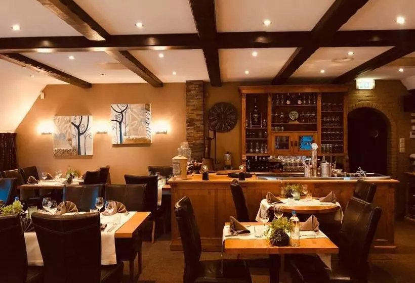 Hotel Restaurant   Cafe  Geertien