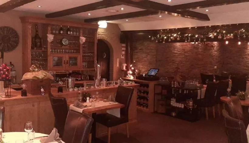 Hotel Restaurant   Cafe  Geertien