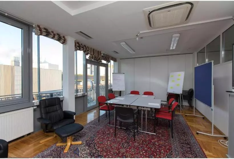 Отель Gratkorn Bed & Breakfast