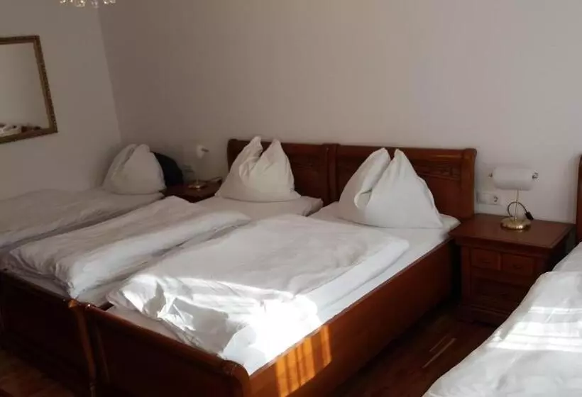 Отель Gratkorn Bed & Breakfast