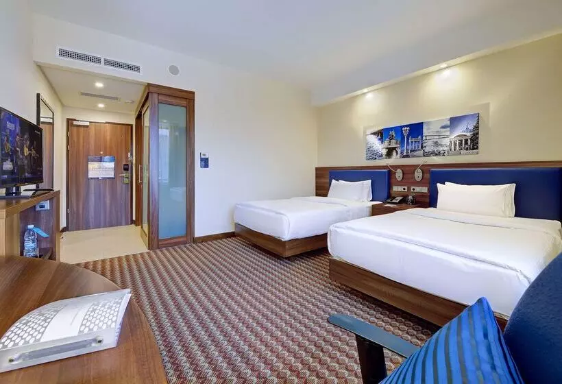 בית מלון כפרי Hampton By Hilton Volgograd Profsoyuznaya