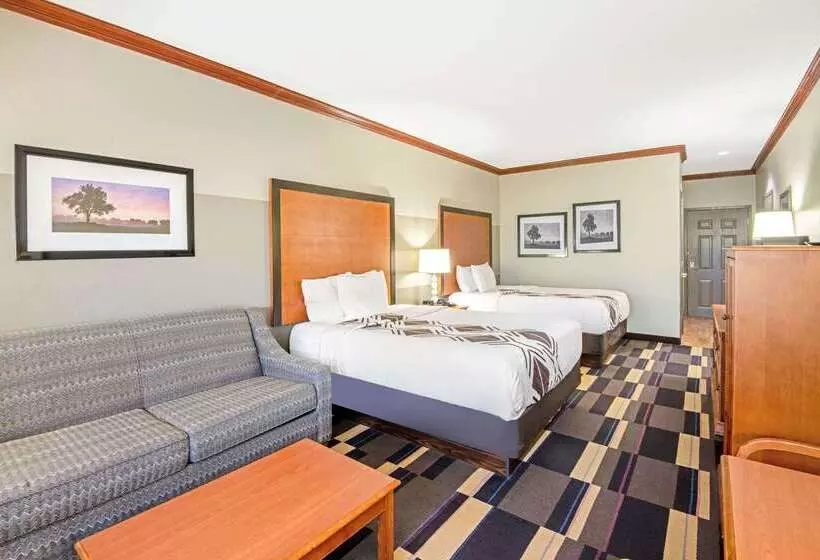 هتل La Quinta By Wyndham Oklahoma City Moore