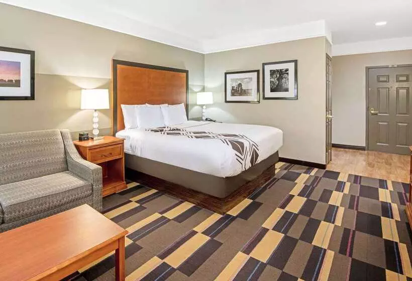 هتل La Quinta By Wyndham Oklahoma City Moore