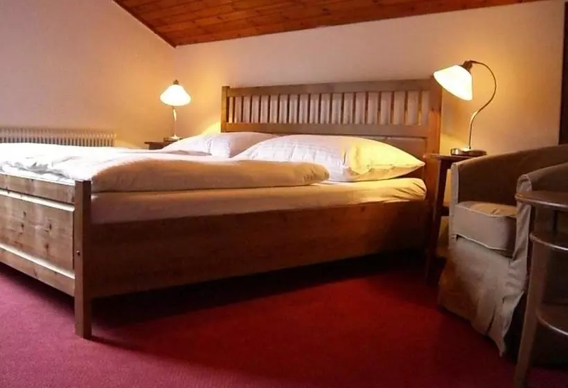 Отель Frühstückspension Pfandlwirt