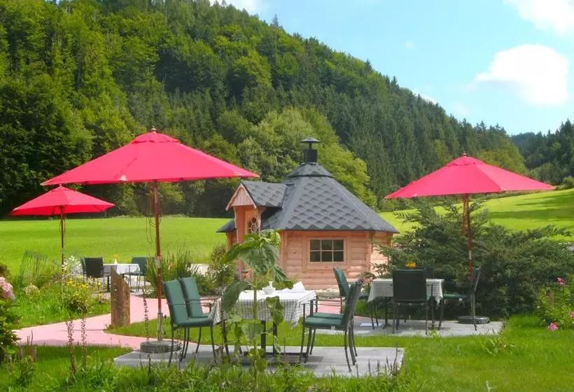 Отель Frühstückspension Pfandlwirt