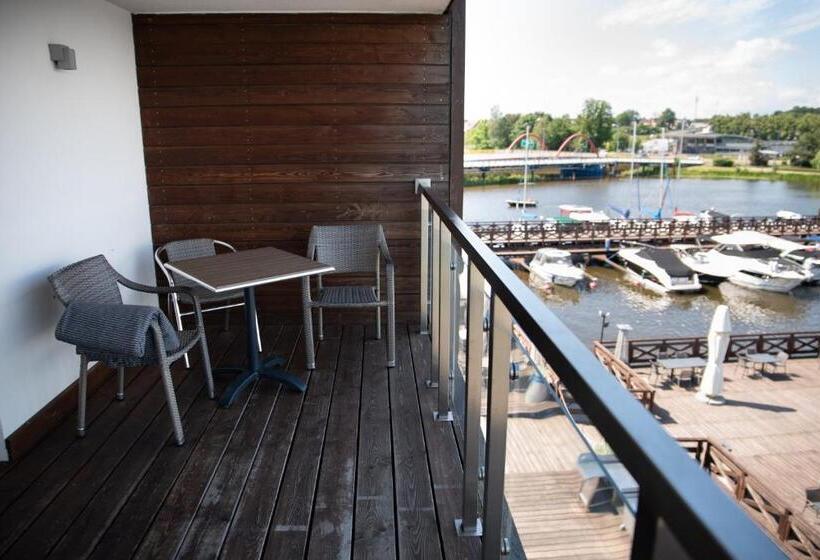 בית מלון כפרי Port 110