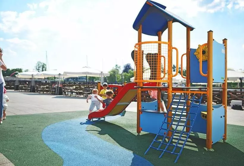 בית מלון כפרי Port 110