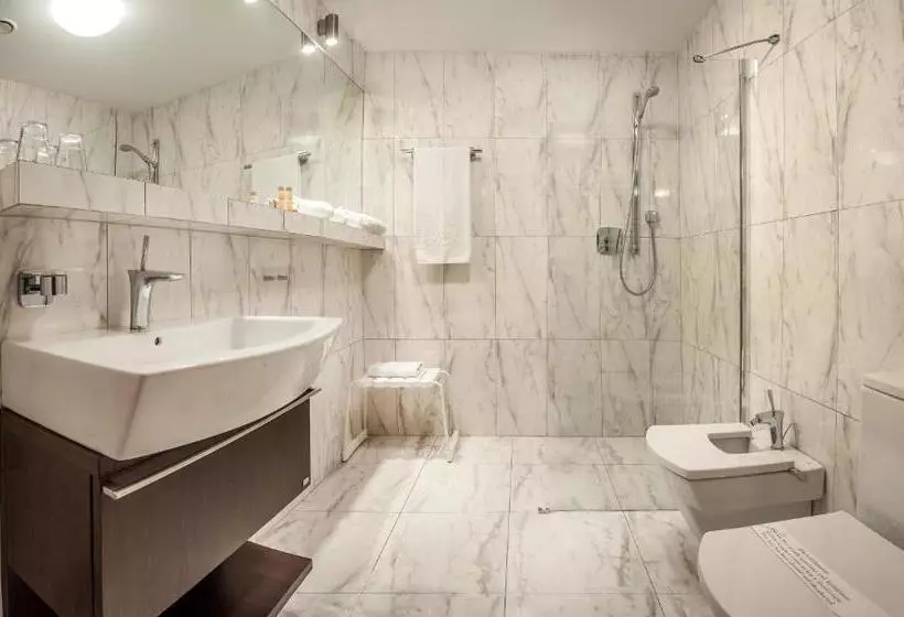 호텔 Poznański A2