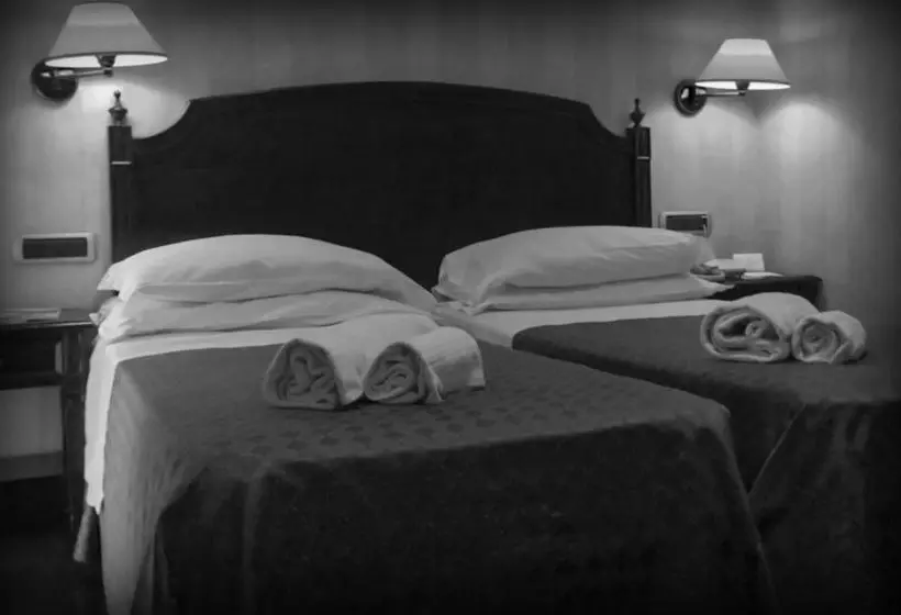 هتل Pretoria  Potenza