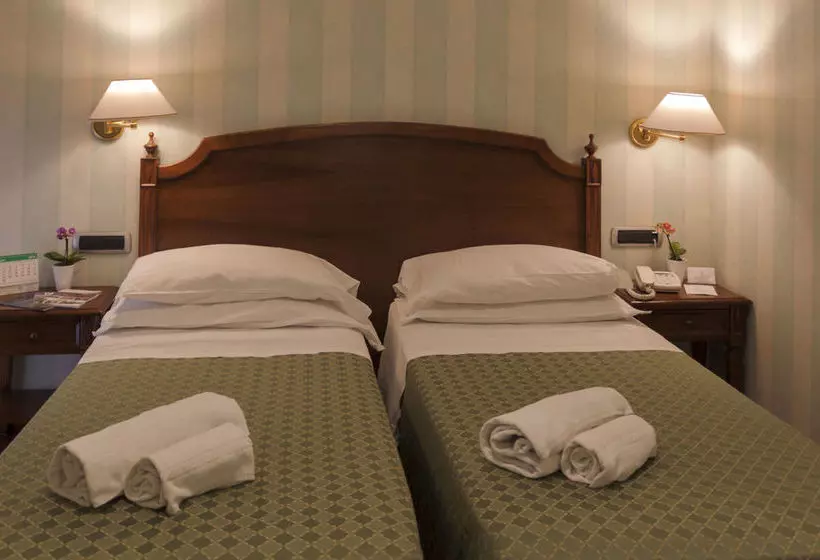 هتل Pretoria  Potenza