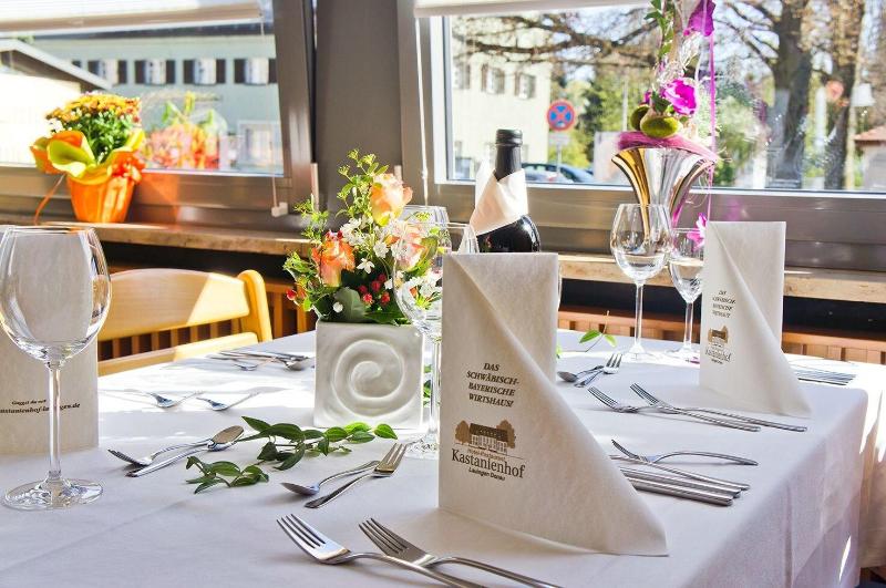 ホテル Restaurant Kastanienhof Lauingen