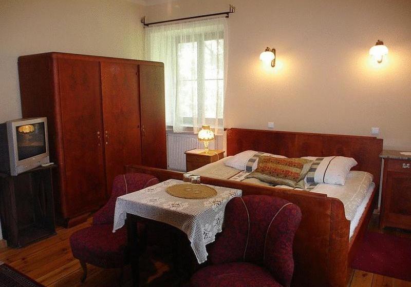 בית מלון כפרי Dworek Saraswati