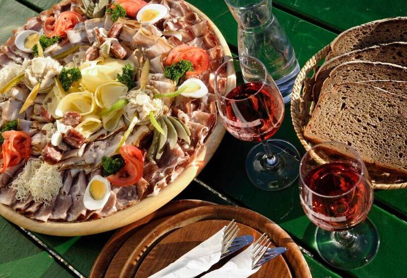 ホテル Schilcherlandhof