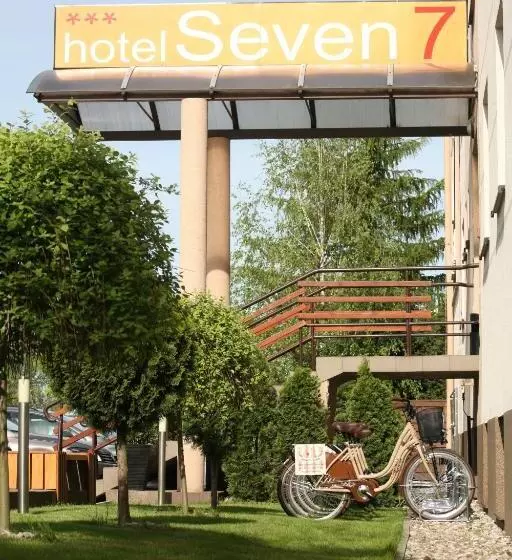 Hotel Seven 7
